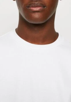 YOURTURN Unisex 2 Pack - Sweater - Black/White -Kledingwinkel 0076b02e99c54dc0990572f64eb50cac