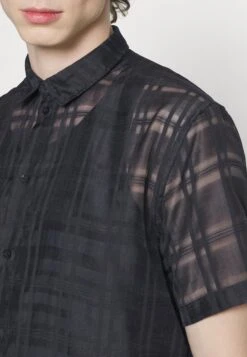 YOURTURN Mesh Shirt - Overhemd - Black 11 YOURTURN Mesh Shirt - Overhemd - Black -Kledingwinkel 043b77c5d0d14fa5a654e6f104e1868e