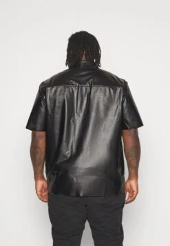 YOURTURN Unisex - Overhemd - Black -Kledingwinkel 05f9152effb54de7978a057e4bf94874