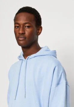 YOURTURN Super Oversized Unisex - Hoodie - Light Blue -Kledingwinkel 087dd08089a646f0aade96dbf6794bac