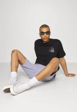 YOURTURN Tee Unisex - T-Shirt Print - Black -Kledingwinkel 0d6f1b38b45041f1a42daa9fd0f0149a