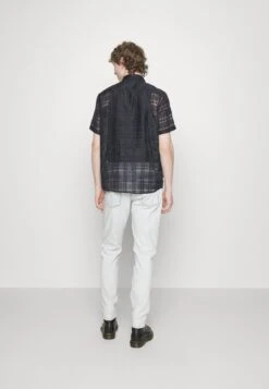 YOURTURN Mesh Shirt - Overhemd - Black 8 YOURTURN Mesh Shirt - Overhemd - Black -Kledingwinkel 1c58a84f03924ff8a6822e8adaee1e56