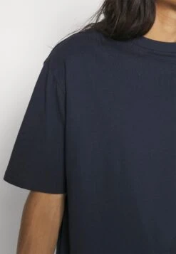 YOURTURN 3Pack Unisex - T-Shirt Basic - Olive, Beige, Dark Blue 15 YOURTURN 3Pack Unisex - T-Shirt Basic - Olive, Beige, Dark Blue -Kledingwinkel 1e075a2d112d48c99ff250af538b6565