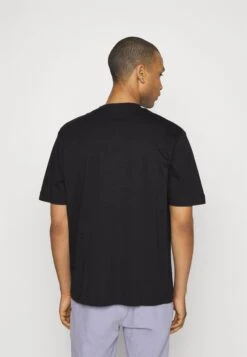 YOURTURN Tee Unisex - T-Shirt Print - Black -Kledingwinkel 24d8e17574ac4a9ea8d29bcc18acfeb8