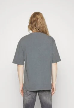 YOURTURN Unisex - T-Shirt Print - Mottled Black -Kledingwinkel 2b0268491d4d429bb4869146ddfea5f0