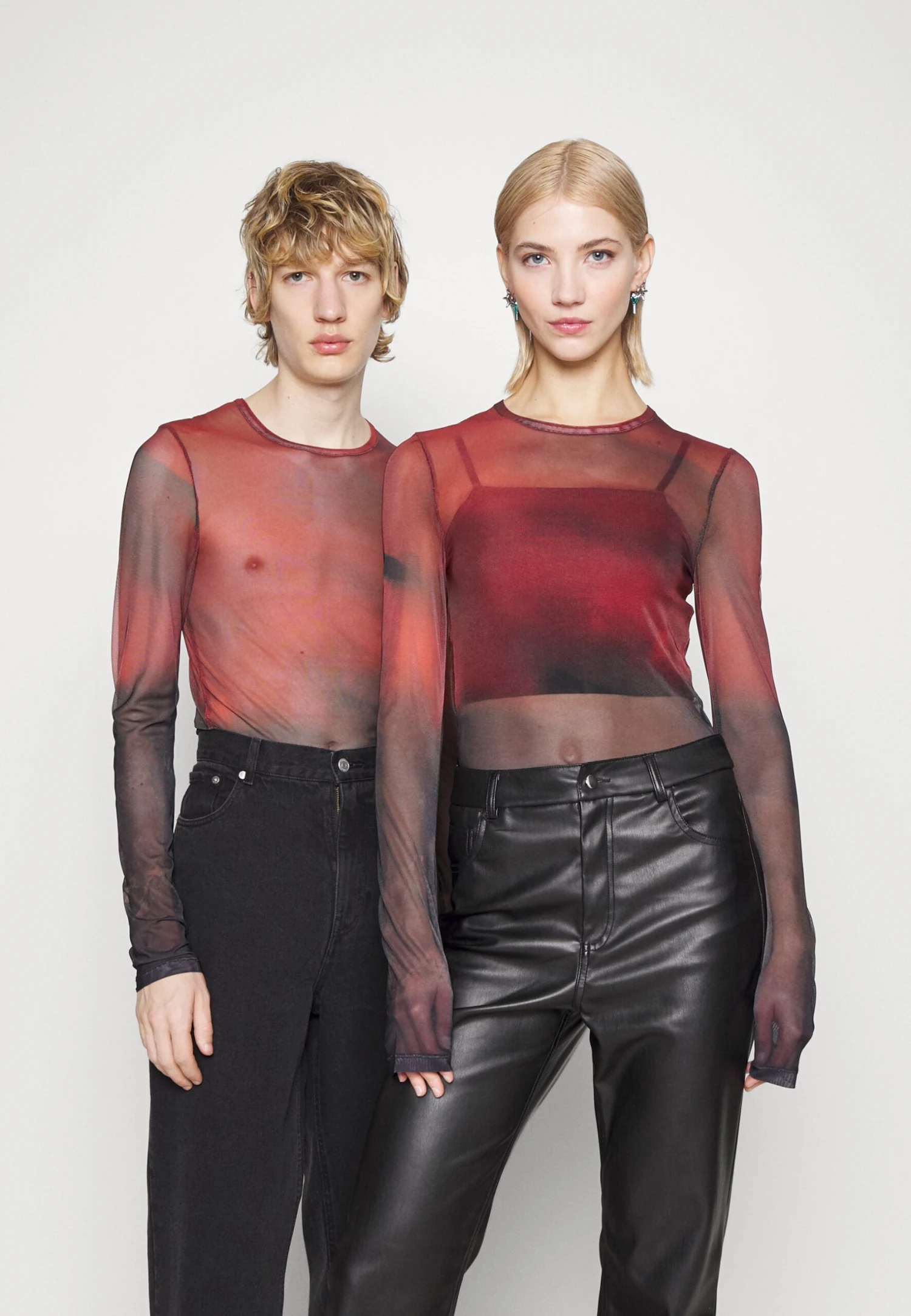 YOURTURN Unisex - Longsleeve -Red 1 YOURTURN Unisex - Longsleeve -Red