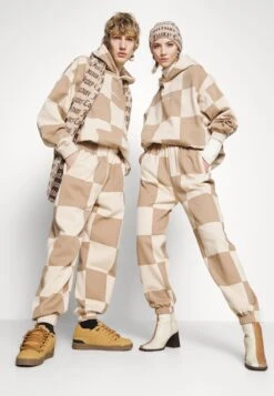 YOURTURN Unisex - Trainingsbroek - Beige -Kledingwinkel 2f48d23f3312422db61e596429ac6121