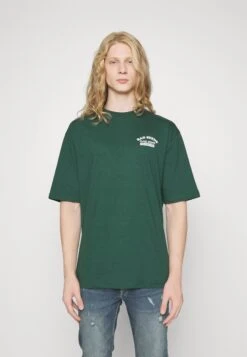 YOURTURN Unisex - T-Shirt Print - Dark Green -Kledingwinkel 3a4c351a3b1f4131be748f1058204899