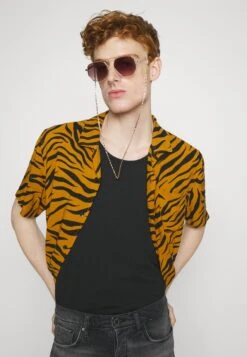 YOURTURN Genderless Resort- Overhemd - Black -Kledingwinkel 48acc44811bf43d09c3968035f6f8ac4