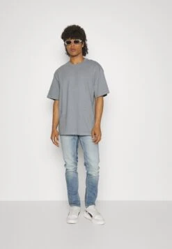 YOURTURN Unisex - T-Shirt Basic - Grey -Kledingwinkel 4b6e4ea1b69c4b7a8353a52d8f593265