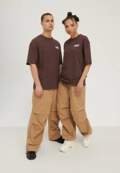 YOURTURN Unisex - T-Shirt Print - Brown -Kledingwinkel 58e93dc00b36440196f5ada8f3fd5afb