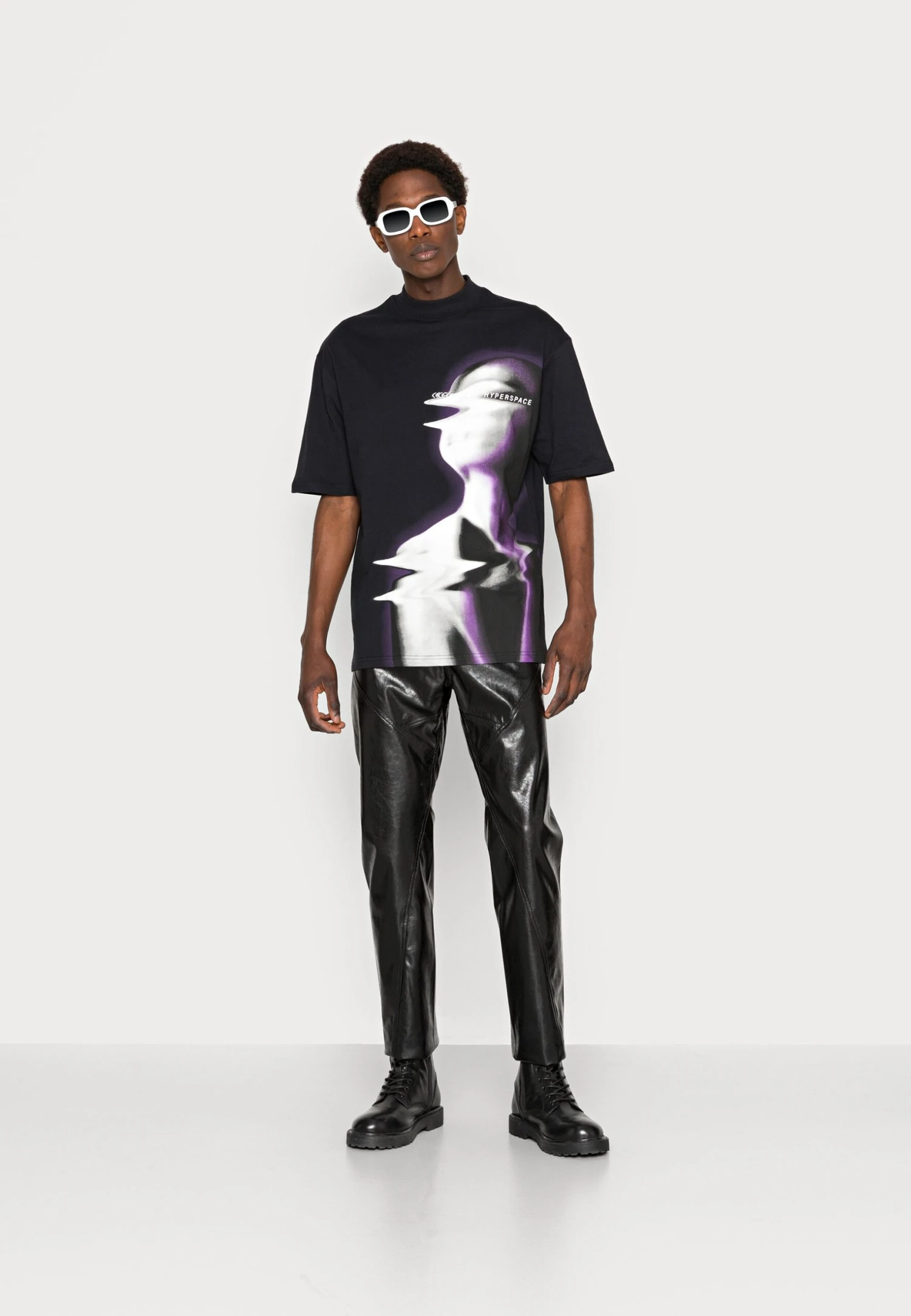 YOURTURN Unisex - T-Shirt Print -Black 2 YOURTURN Unisex - T-Shirt Print -Black - Afbeelding 2