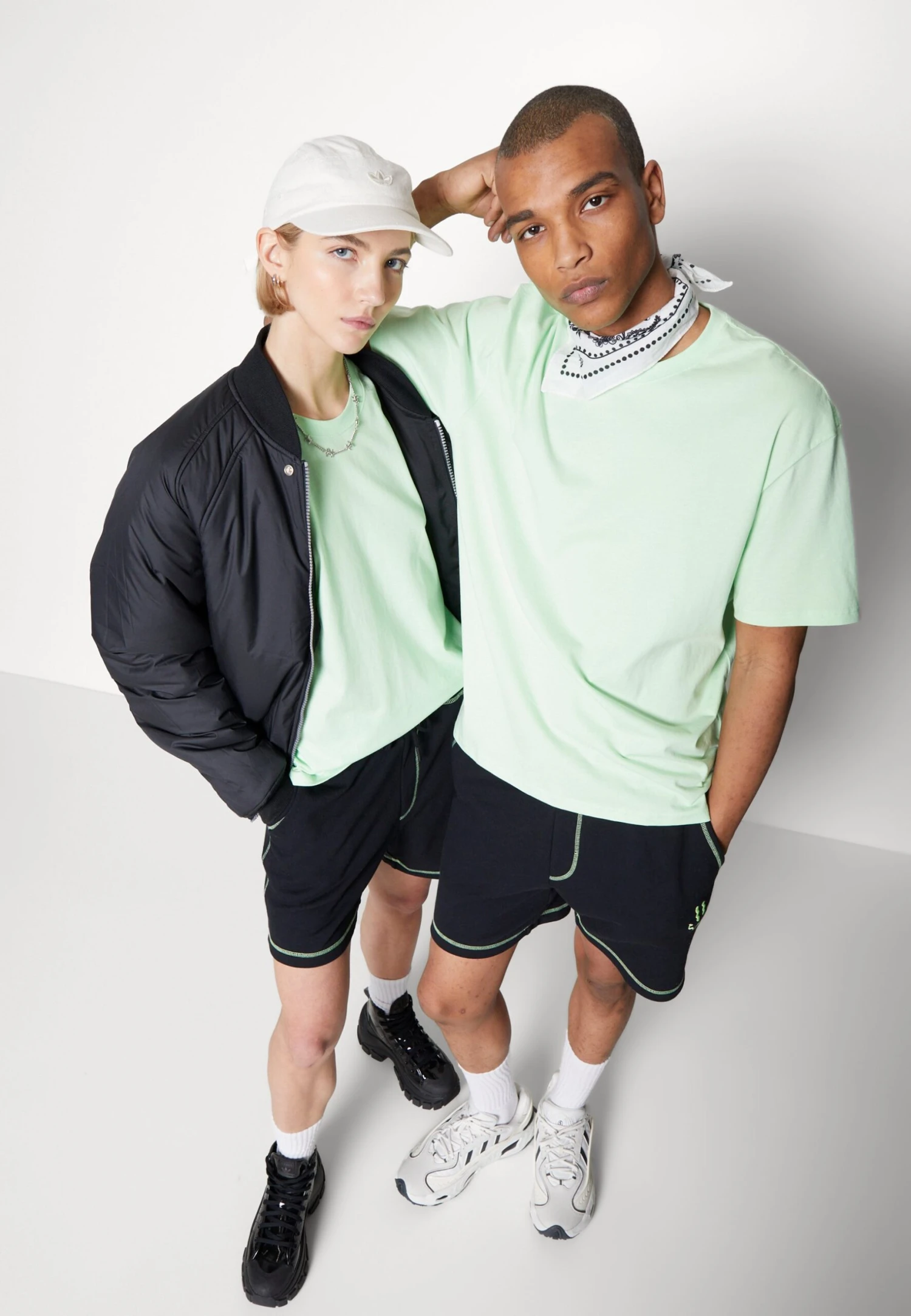 YOURTURN Unisex - T-Shirt Print - Light Green 4 YOURTURN Unisex - T-Shirt Print - Light Green - Afbeelding 4