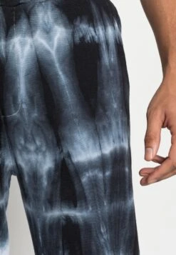 YOURTURN Monochrome Tie Dye Jogger Unisex - Trainingsbroek - Black/Off White -Kledingwinkel 654f19235f8945ed9a79618b7b3b59ae