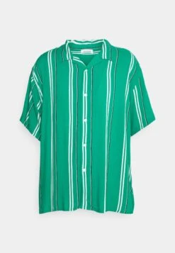 YOURTURN Stripes Boxi - Overhemd - Green 8 YOURTURN Stripes Boxi - Overhemd - Green -Kledingwinkel 75b31ae9deeb451b8ab25cea64aeb8ea