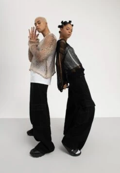 YOURTURN Unisex - Relaxed Fit Jeans - Black Denim -Kledingwinkel 77563c53c8b4414ba530183a2133e3fb