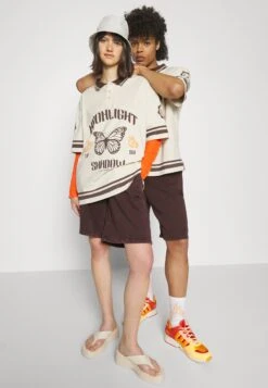 YOURTURN Unisex - Shorts - Dark Brown -Kledingwinkel 795ccd861f5c4d17a65a69a6e308ed9c