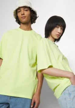 YOURTURN Unisex - T-Shirt Print - Light Yellow -Kledingwinkel 81a2d1fc31e34f7cb8819af1505c7e05