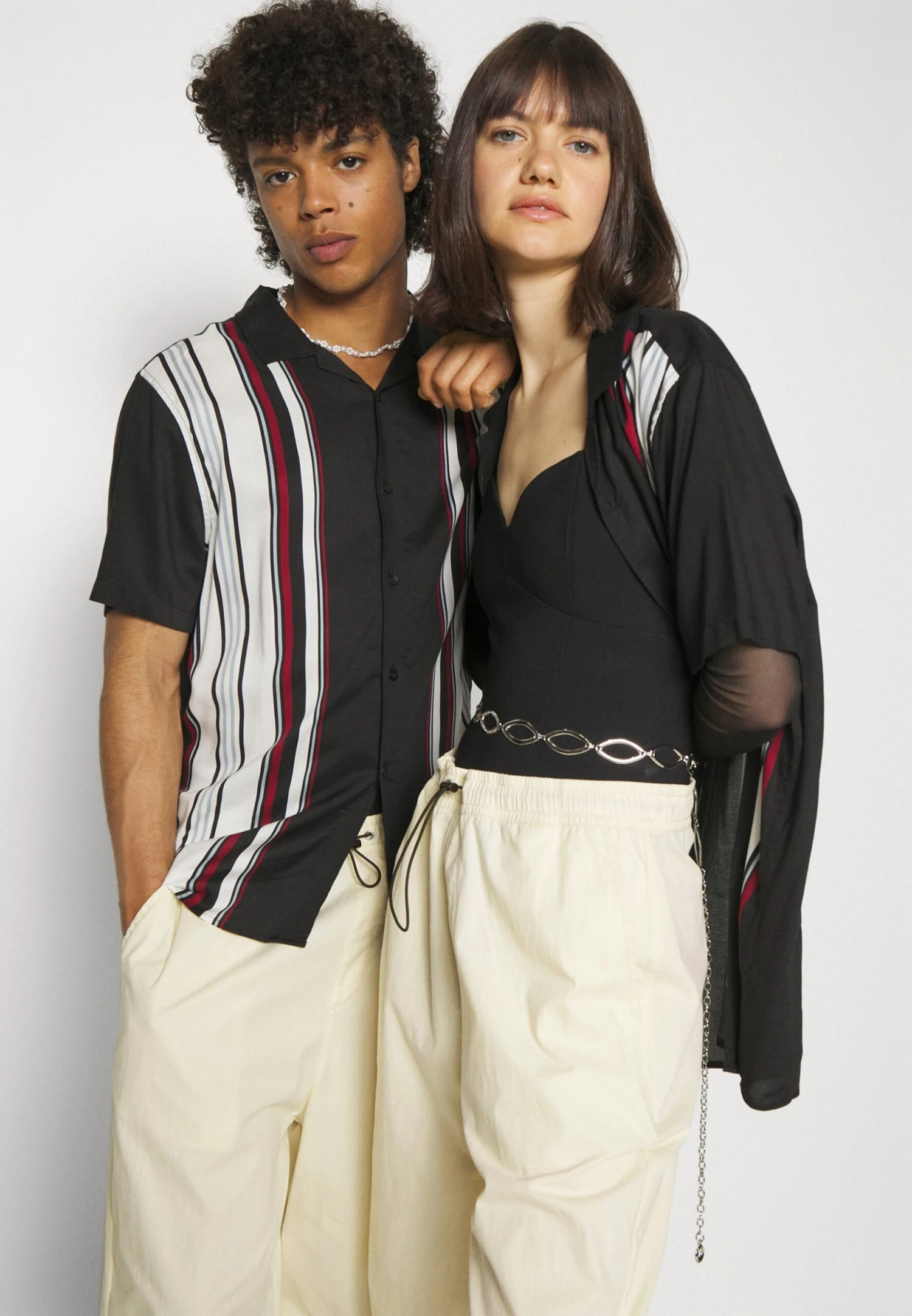 YOURTURN Genderless Parachute - Shorts - White 4 YOURTURN Genderless Parachute - Shorts - White - Afbeelding 4