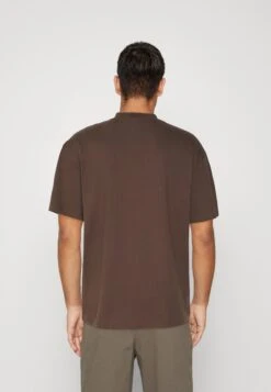 YOURTURN Unisex - T-Shirt Print - Brown -Kledingwinkel 83d34202114a4bb3a0a4c8d1b9a736b1