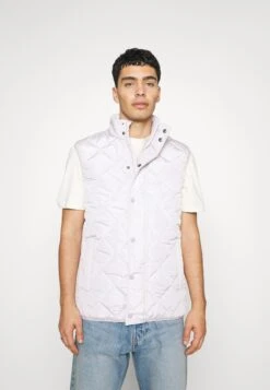 YOURTURN Unisex - Bodywarmer - Salmon -Kledingwinkel 8544f00a3edd4be791f8bb1ec2fee404