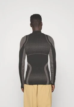 YOURTURN Jaquard Sports Unisex - Longsleeve - Black -Kledingwinkel 8a47368f133d457f909eb8041ff477ad