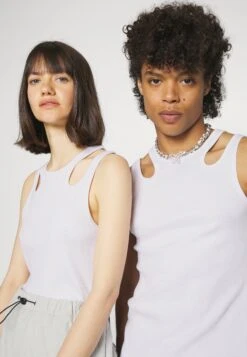 YOURTURN Unisex - Top - White -Kledingwinkel 8ff9e4be9ad0402da2b149f952dd547f