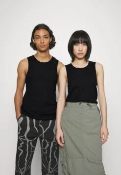 YOURTURN Slim Fit Ribbed Tank Unisex 2 Pack- Top - White/Black -Kledingwinkel 96335268f9184c26b425f1de3d89ee68