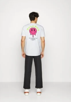 YOURTURN Unisex - T-Shirt Print - Off-White -Kledingwinkel a6c64fbe367440be8ebcb6d57e1139ca