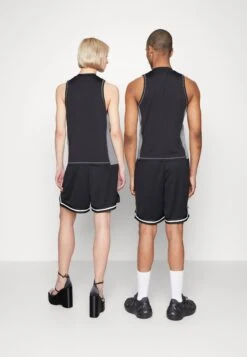 YOURTURN Unisex - Top - Black -Kledingwinkel ac4bdb1d922d4cde91da6192cf0700f4