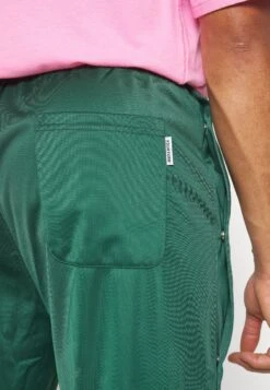 YOURTURN Trainingsbroek - Dark Green -Kledingwinkel acbbb2c0f46b42ca91ea67ec7f6af275