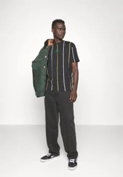 YOURTURN Unisex - T-Shirt Print - Black/White -Kledingwinkel ae6974bac6e94fb098f2859524f1d8b3