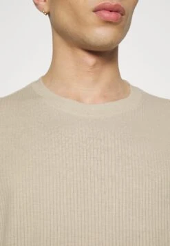 YOURTURN Unisex 2 Pack - T-Shirt Basic - Offwhite/Light Green -Kledingwinkel aeef80ff897e4d48aa7fe8a1ebe12a9c