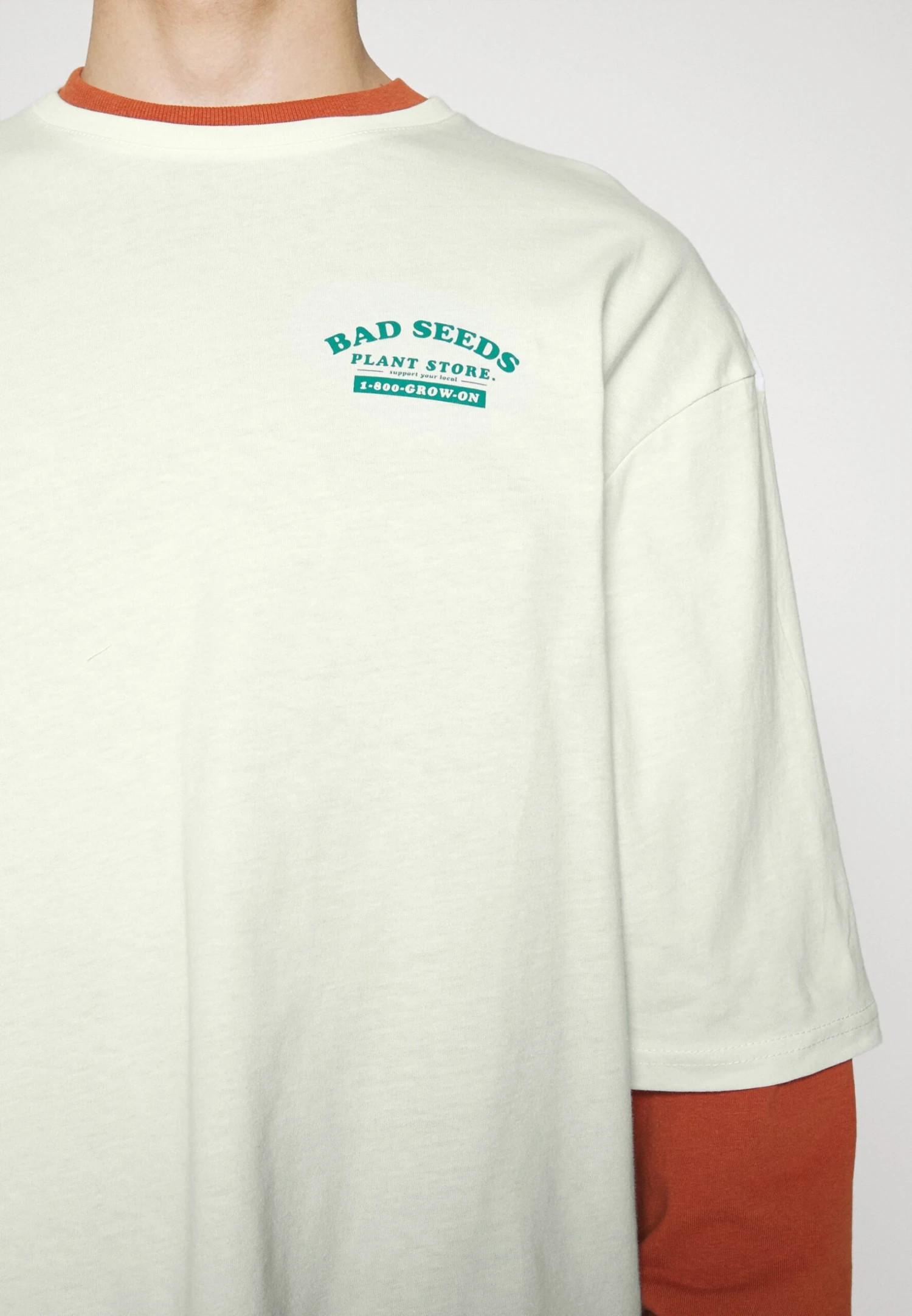 YOURTURN Unisex - T-Shirt Print - Offwhite 6 YOURTURN Unisex - T-Shirt Print - Offwhite - Afbeelding 6