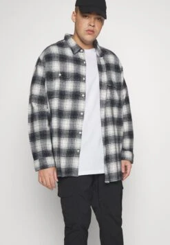 YOURTURN Unisex 3 Pack- T-Shirt Basic - White/Lilac/Black -Kledingwinkel b76caf78013e4b46a4acaa1bad88b35b