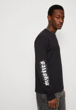 YOURTURN Unisex - Longsleeve - Black -Kledingwinkel bf17c5e5c44d4cc288891b4647c72708