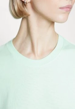 YOURTURN Unisex - T-Shirt Print - Light Green 11 YOURTURN Unisex - T-Shirt Print - Light Green -Kledingwinkel c14d03f513624cf28dad82f7c125300c