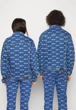 YOURTURN Wincent Weiss Unisex - Spijkerjas - Blue Denim -Kledingwinkel c630b7dfe58a4d7ca402fc41b2b71edb