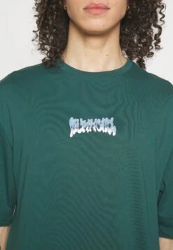 YOURTURN Graphic Tee Unisex - T-Shirt Print - Green -Kledingwinkel caccbca8605d4518884a8ef1de8b6cd1