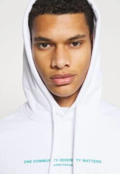 YOURTURN Unisex - Hoodie - White -Kledingwinkel cc02735d57e34d6bb55d6134f1e64301