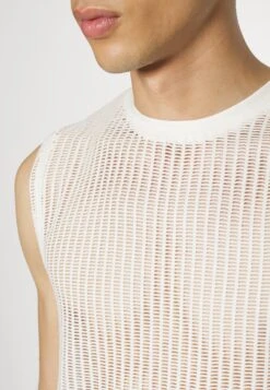 YOURTURN Unisex - Top - Off-White -Kledingwinkel cd97cdd4094343e7b6ec37a116d59528