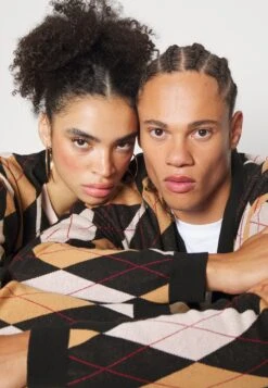 YOURTURN Trui - Multi Coloured 9 YOURTURN Trui - Multi Coloured -Kledingwinkel d2abc46aa57744ca87aa436f84c47306