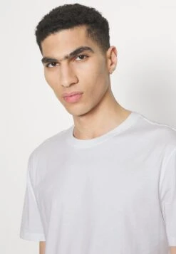 YOURTURN Unisex 5 Pack - T-Shirt Basic - White/Apricot/Light Blue -Kledingwinkel d7c378d669e24d70b149f93e813a6fc4