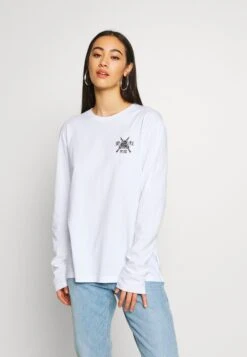 YOURTURN Longsleeve - White -Kledingwinkel e3e7c0ecd1364435a648601a663c71d4