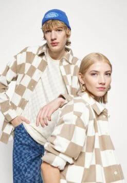 YOURTURN Unisex - Overhemdblouse - Beige -Kledingwinkel e8298cc70cf9453ea6c2206da9d11c42