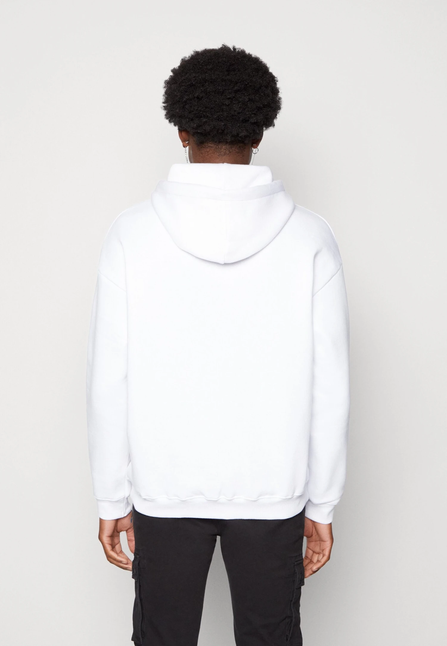 YOURTURN Hoodie - White 3 YOURTURN Hoodie - White - Afbeelding 3